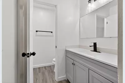 3833 Rion Way, Stockton, CA 95209 - Photo 32