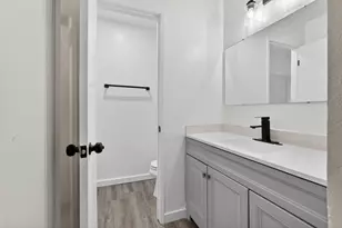 3833 Rion Way, Stockton, CA 95209 - Photo 32