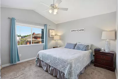 8870 Mandalay Way, Elk Grove, CA 95624 - Photo 22