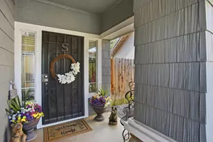 8870 Mandalay Way, Elk Grove, CA 95624 - Photo 4
