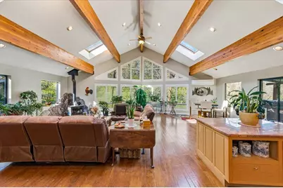 22174 Jennifer Drive, Grass Valley, CA 95949 - Photo 14