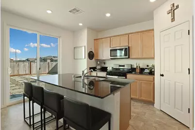 1601 Redhaven Place, Hughson, CA 95326 - Photo 14