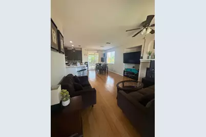7950 Roseview Way, Sacramento, CA 95828 - Photo 12