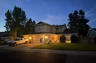 5937 Laguna Villa Way, Elk Grove, CA 95758 - Photo 2