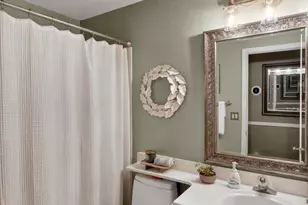 5937 Laguna Villa Way, Elk Grove, CA 95758 - Photo 10