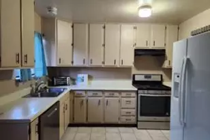 902 W 2nd St, Lincoln, CA 95648 - Photo 2