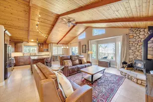 12857 Mueller Dr, Groveland, CA 95321 - Photo 8