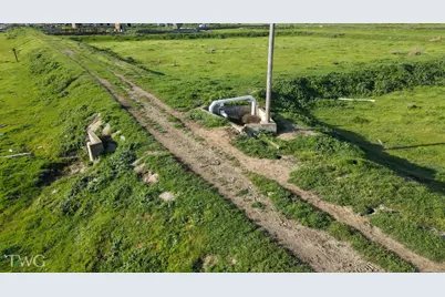 5614 Moffatt Road, Gustine, CA 95322 - Photo 8