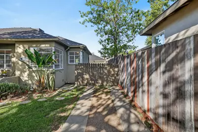 3708 30th Street, Sacramento, CA 95820 - Photo 32