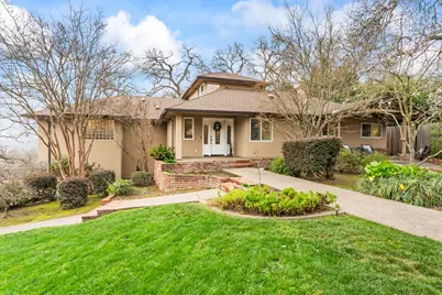 8218 Finisterre Court, Fair Oaks, CA 95628 - Photo 4