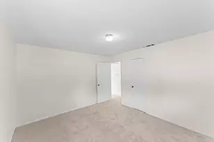 2699 Grove Ave, Sacramento, CA 95815 - Photo 16