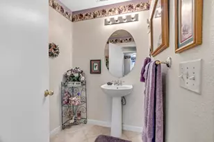 10223 River Park Cir, Stockton, CA 95209 - Photo 18