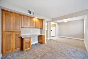 2413 Post Oak Ln, Sacramento, CA 95825 - Photo 18