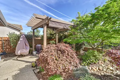 7560 Chatsworth Circle, Elk Grove, CA 95757 - Photo 50