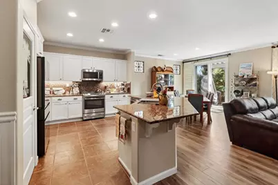 7560 Chatsworth Circle, Elk Grove, CA 95757 - Photo 12