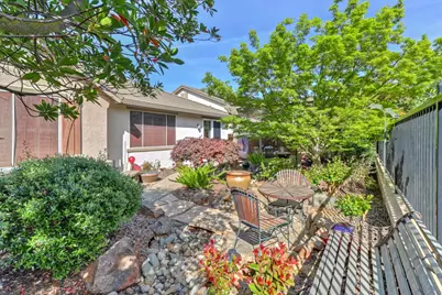 7560 Chatsworth Circle, Elk Grove, CA 95757 - Photo 48