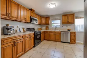 1605 Pimlico Dr, Modesto, CA 95350 - Photo 10