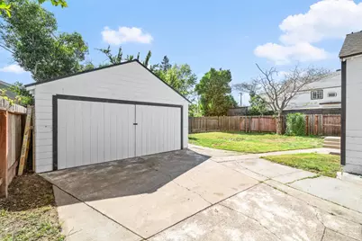 4416 Parker Avenue, Sacramento, CA 95820 - Photo 26