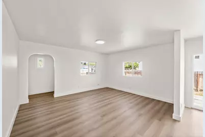 4416 Parker Avenue, Sacramento, CA 95820 - Photo 6