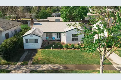 230 W 25th Street, Merced, CA 95340 - Photo 2