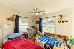 230 W 25th St, Merced, CA 95340 - Photo 12