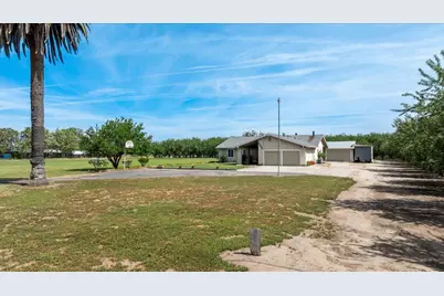 22082 Oleander Avenue, Manteca, CA 95337 - Photo 2