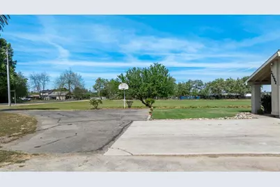 22082 Oleander Avenue, Manteca, CA 95337 - Photo 8