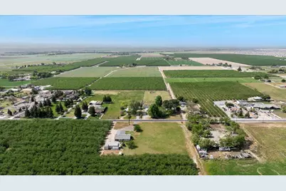 22082 Oleander Avenue, Manteca, CA 95337 - Photo 76