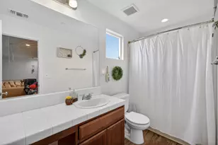 1456 Bamboo St, Olivehurst, CA 95961 - Photo 32