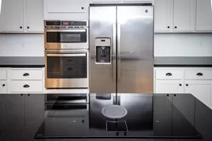 427 Wyndgate Rd, Sacramento, CA 95864 - Photo 6