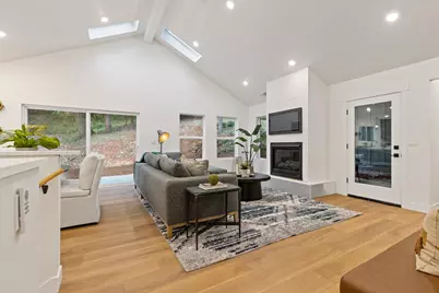 11000 Bubbling Wells Road, Grass Valley, CA 95945 - Photo 8