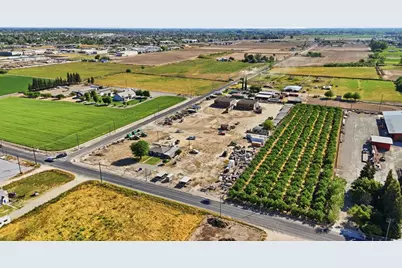 2406 S Walnut Road, Turlock, CA 95380 - Photo 40