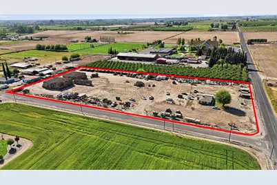 2406 S Walnut Road, Turlock, CA 95380 - Photo 32