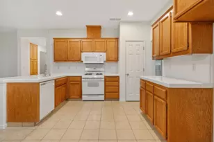 3232 N Zion Circle, Hanford, CA 93230 - Photo 28