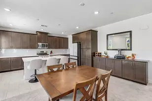 9490 Cheverny Wy, Sacramento, CA 95829 - Photo 18