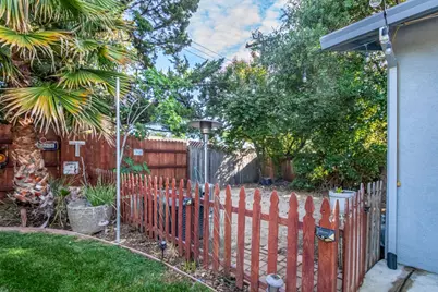 5105 Mount Rainier Drive, Sacramento, CA 95842 - Photo 30