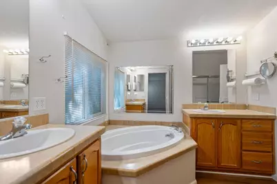 Prescott Rd #17, Modesto, CA 95350 - Photo 24