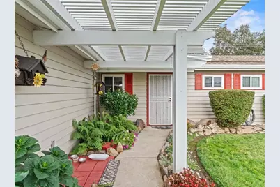 2439 Rhine Way, Elverta, CA 95626 - Photo 2