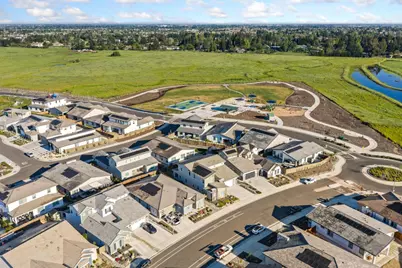 9042 Elliott Springs Drive, Elk Grove, CA 95624 - Photo 52