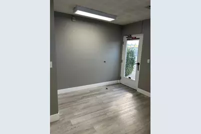 140 E Empire Avenue, Modesto, CA 95354 - Photo 22