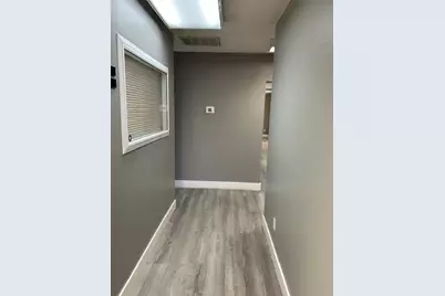 140 E Empire Avenue, Modesto, CA 95354 - Photo 8