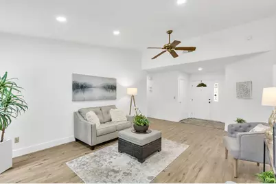 7843 Deer Creek Drive, Sacramento, CA 95823 - Photo 12