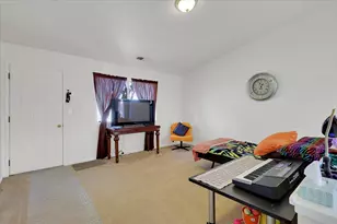 319 River Oaks Dr, Yuba City, CA 95991 - Photo 8