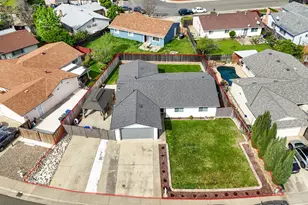3548 Sunrise Pines Dr, Sacramento, CA 95827 - Photo 2