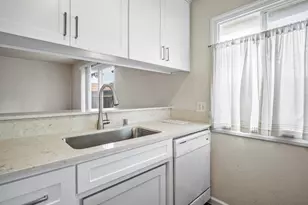 718 13th St, Sacramento, CA 95814 - Photo 30