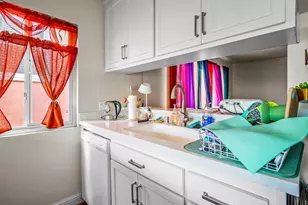 718 13th St, Sacramento, CA 95814 - Photo 40