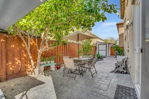 17125 Laurel Oak Ln, Lathrop, CA 95330 - Photo 32