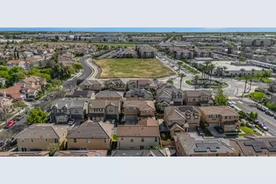 17125 Laurel Oak Lane, Lathrop, CA 95330 - Photo 36