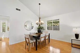 3971 Woodpointe Cir, Sacramento, CA 95821 - Photo 10