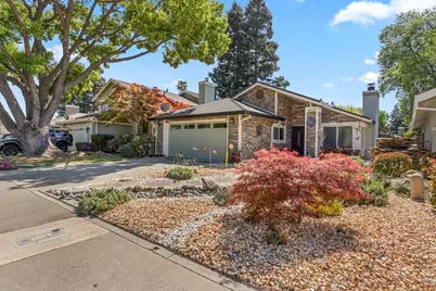 482 De Mar Drive, Sacramento, CA 95831 - Photo 2